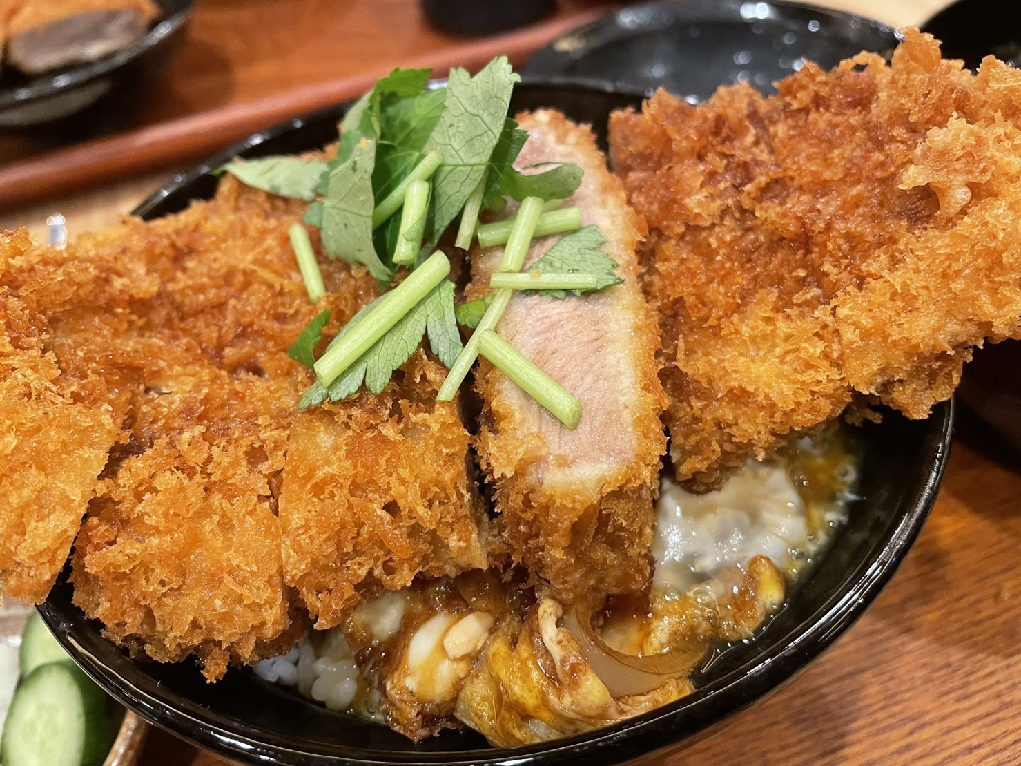 カツ丼食べた午後の睡魔がやばい