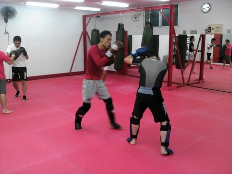 入野gym真ん中モッコリ水曜日